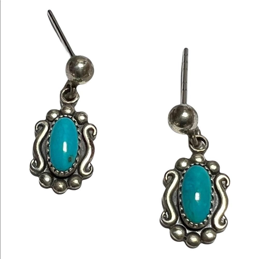 Vintage Sterling Silver Arizona Navajo Handcrafted Turquoise Post Earrings